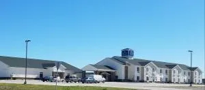 Cobblestone Inn & Suites - Bottineau - Minot