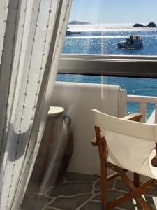 Aeolos Beach Hotel Folegandros Greece