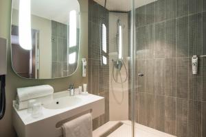 Hotels ibis Saint Germain en Laye Centre : Chambre Double Confort avec Canapé-Lit