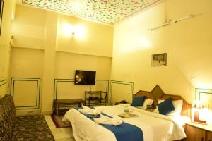 Hotel Bani Park Palace