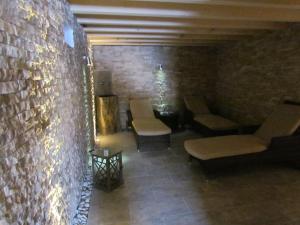 Seven-Bedroom House room in Les Authentics-Le Retour aux Sources