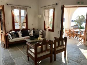 Aeolos Beach Hotel Folegandros Greece