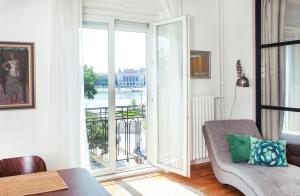 Riverside Panorama Apartment