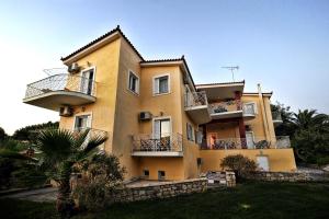 Irida Beach Resort Suites Messinia Greece