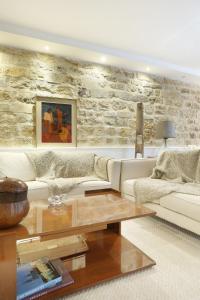 Apartment Champs Elysées by Studio prestige