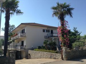 Apartmani Dujmović - 4hvězdičkové hotely ve městě Malinska