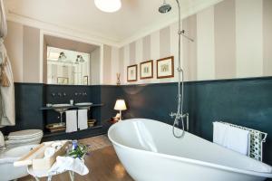 Relais di Tenuta Santa Caterina B&B