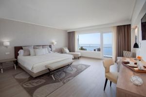 Junior Suite with Sea View room in Hotel Continental Valldemossa