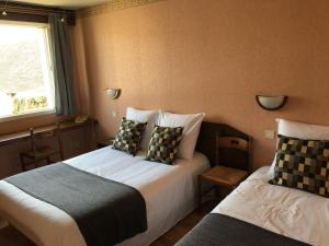 Hotels Hotel Le Dauphin : photos des chambres