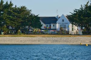 Hotels Logis Hotel de la Pointe du Cap Coz : photos des chambres