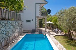 Villa with Private Pool room in Villa Seaview