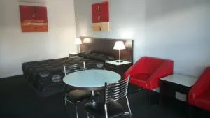 Gympie Muster Inn - Curra