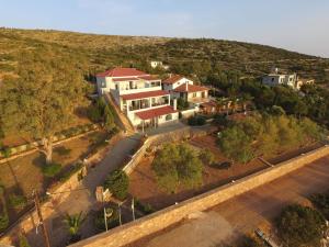 Louiza Apartments