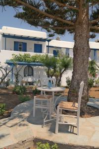 Maroussa Studios Naxos Greece