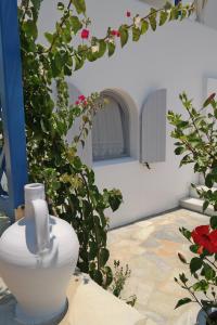 Maroussa Studios Naxos Greece