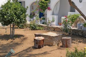 Maroussa Studios Naxos Greece