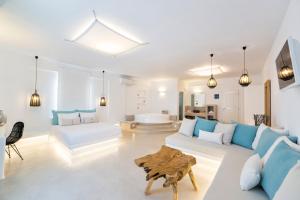 Anna Platanou Suites Paros Greece