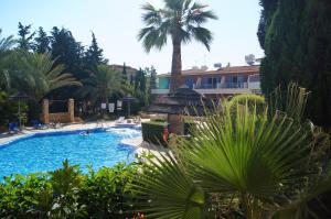 Regina Gardens Lovely Apartment