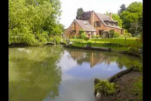 Chambre d'hôtes Élevage' chemin noir - 隆普雷