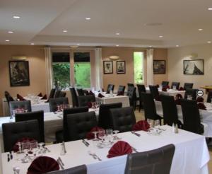 Hotels Logis Lhotel Restaurant Antony Verrieres Le Buisson : photos des chambres