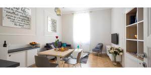 White Rose Apartment