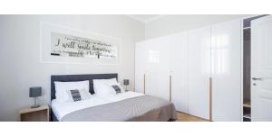 White Rose Apartment 