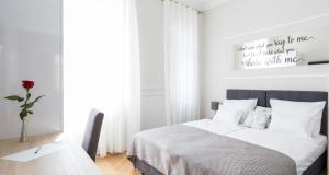White Rose Apartment 