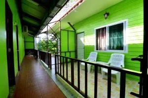 Sand Sea House - Phi Phi Don