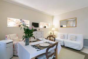 Quartier Latin Apartments 3 Apartments to choose!