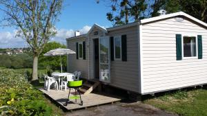 Campings Camping le Mont Joli Bois : photos des chambres