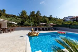 Luxury Villa ARIA, Apartment