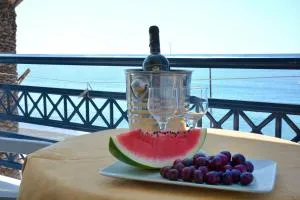 Paradise Studios - Myrtos