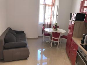 Pula Antic Rooms in Center