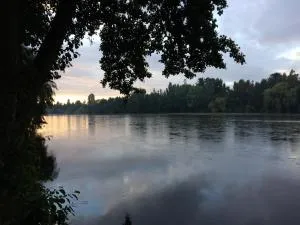 Camping & Hospedaje Rio Laja - Pinto