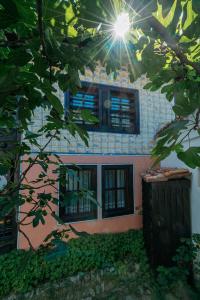 Zoev House