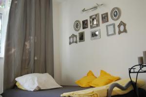 Studio apartment for 2 adults and 1 child