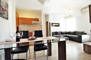 Vukosav Family Apartments and Rooms