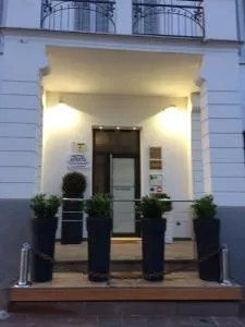 达巴蒂斯塔酒店 - Luzzara