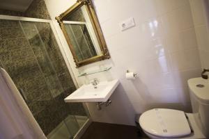 Pensión Las Casitas de Santander auto check