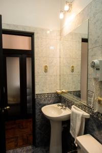 Hostal & Apartments El Triunfo