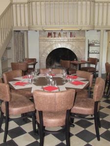 Hotels Hostellerie Le Mirabeau : photos des chambres