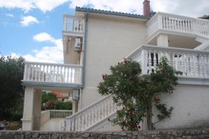 Apartments Vahovec Vodice