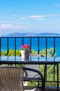 Kalliston Beach Apartments