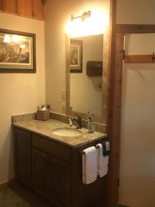 Standard Suite room in Joshua Creek Ranch