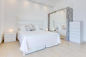 Triple Room with Sea View room in Hotel Bellariva