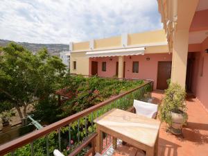 Konstantza Studios and Apartments Syros Greece