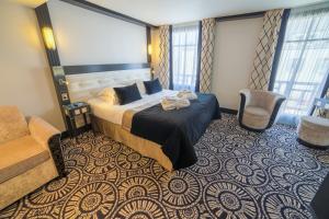 Hotels Jehan De Beauce - Les Collectionneurs : photos des chambres