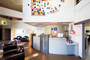 Hôtel & Résidence Octel - 维勒讷沃托洛扎讷