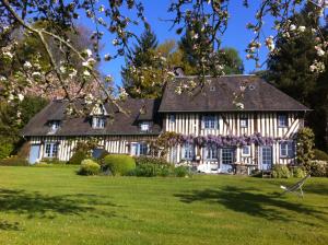 B&B / Chambres d'hotes Chambre d'Hote Pres de Deauville : photos des chambres