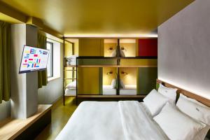 Hotels YOOMA Urban Lodge : Chambre Familiale avec Salle de Bains Privative (6 Personnes)